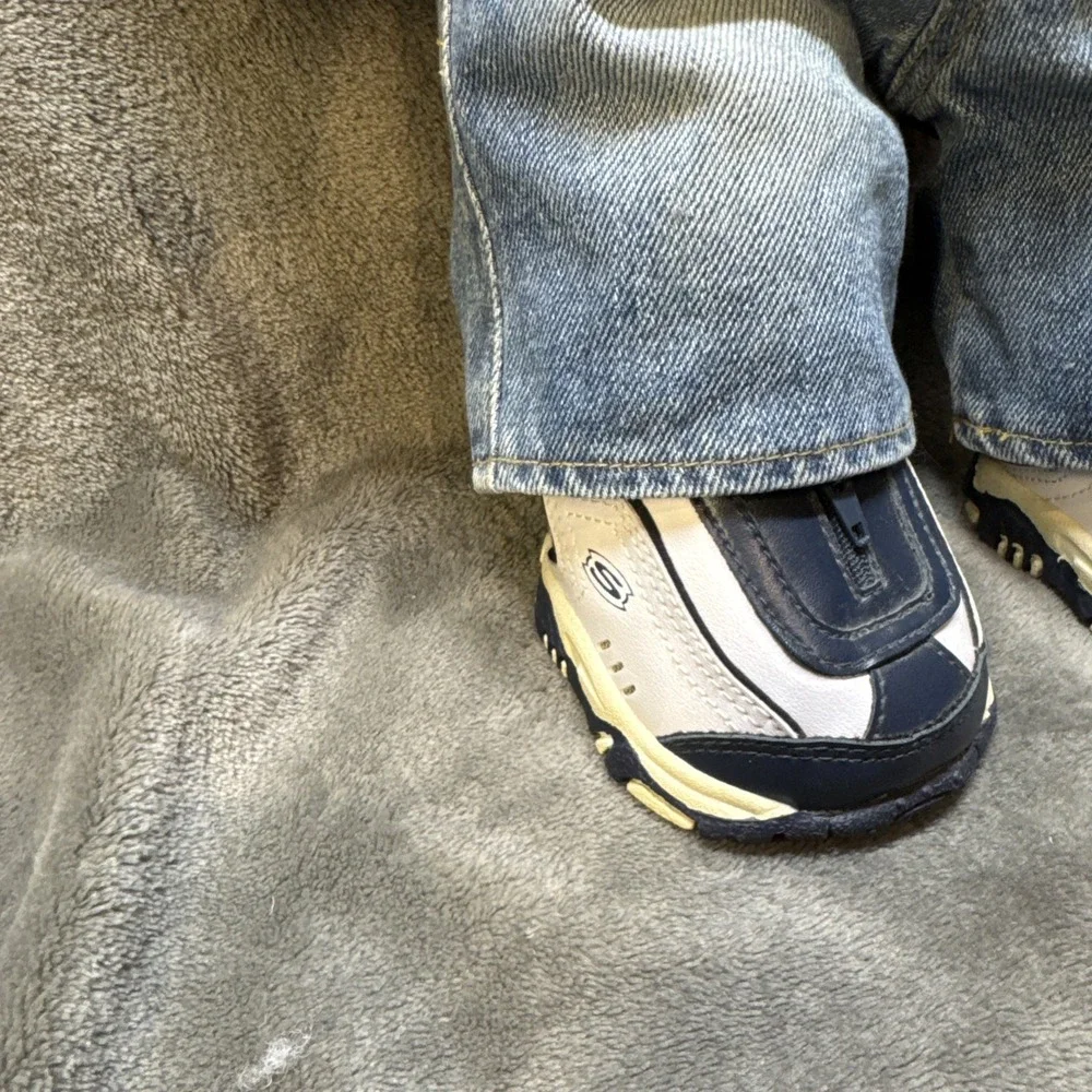 Vintage Build A Bear 90's BABW Disney Mickey Mouse Shirt Skechers‎ St. Louis MO